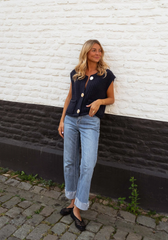 FENJA™ | Den stilrena layering-stickade västen